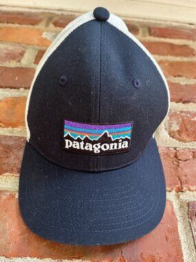 NWOT Patagonia Kid's Trucker Hat Navy Blue